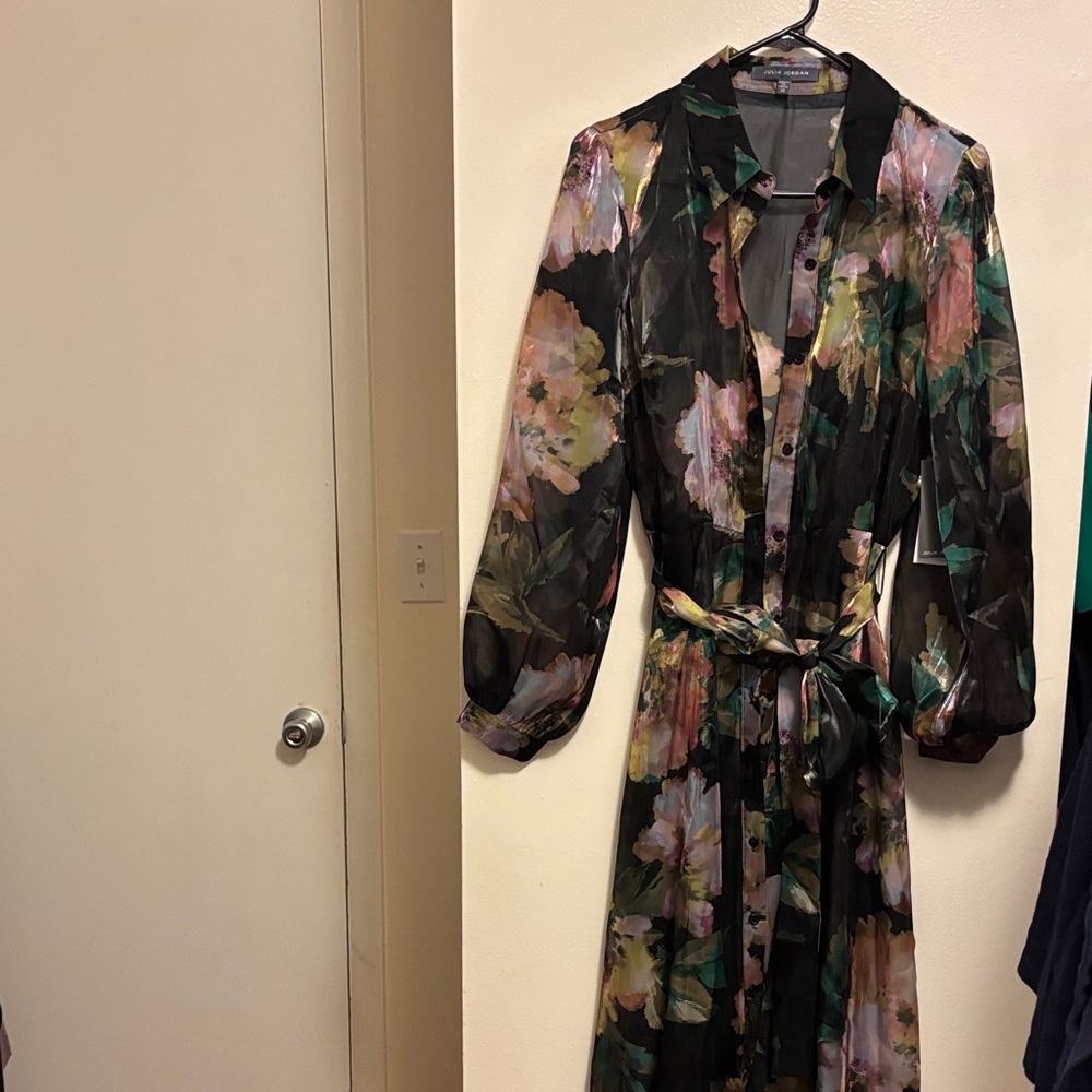 Julia Jordan Black Floral Long Sleeve Dress